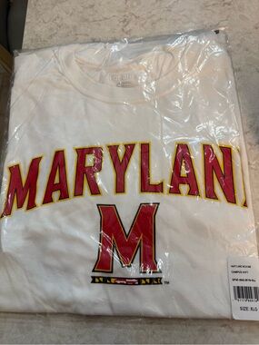 NWT Fanatics White Maryland Graphic Short Sleeve Tee